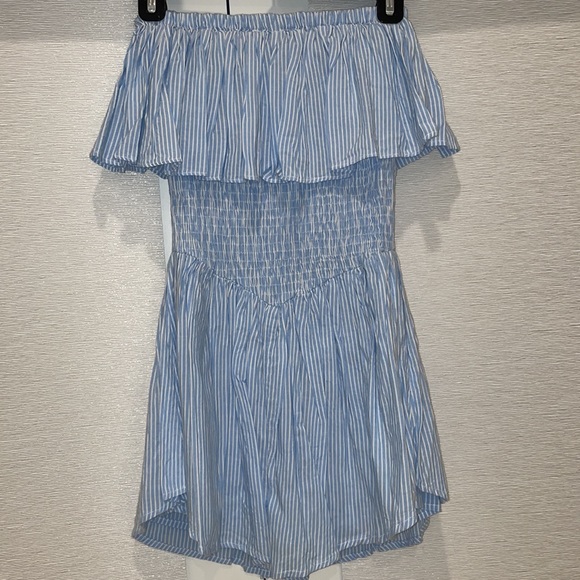 ADORABLE ROMPER! Off the shoulder blue and white stripped romper! - Picture 3 of 3